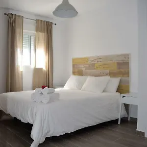 https://apartamento-flamingo-beach.hotelsinnerja.org