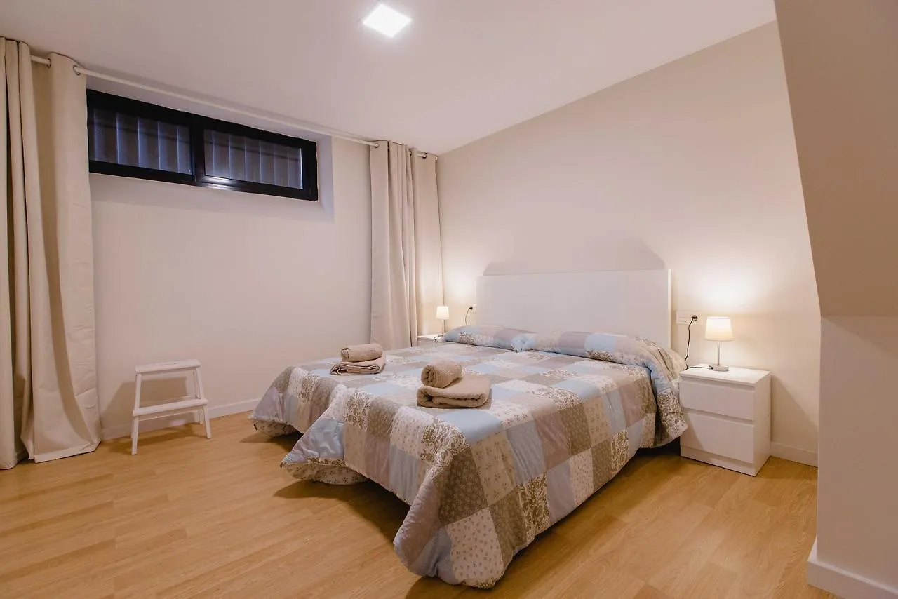 Апартаменты Apartamento Duplex La Estrella Кадис